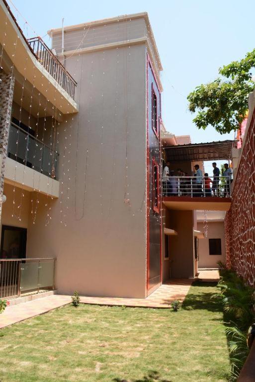 Malhar Bungalow Panchgani Extérieur photo
