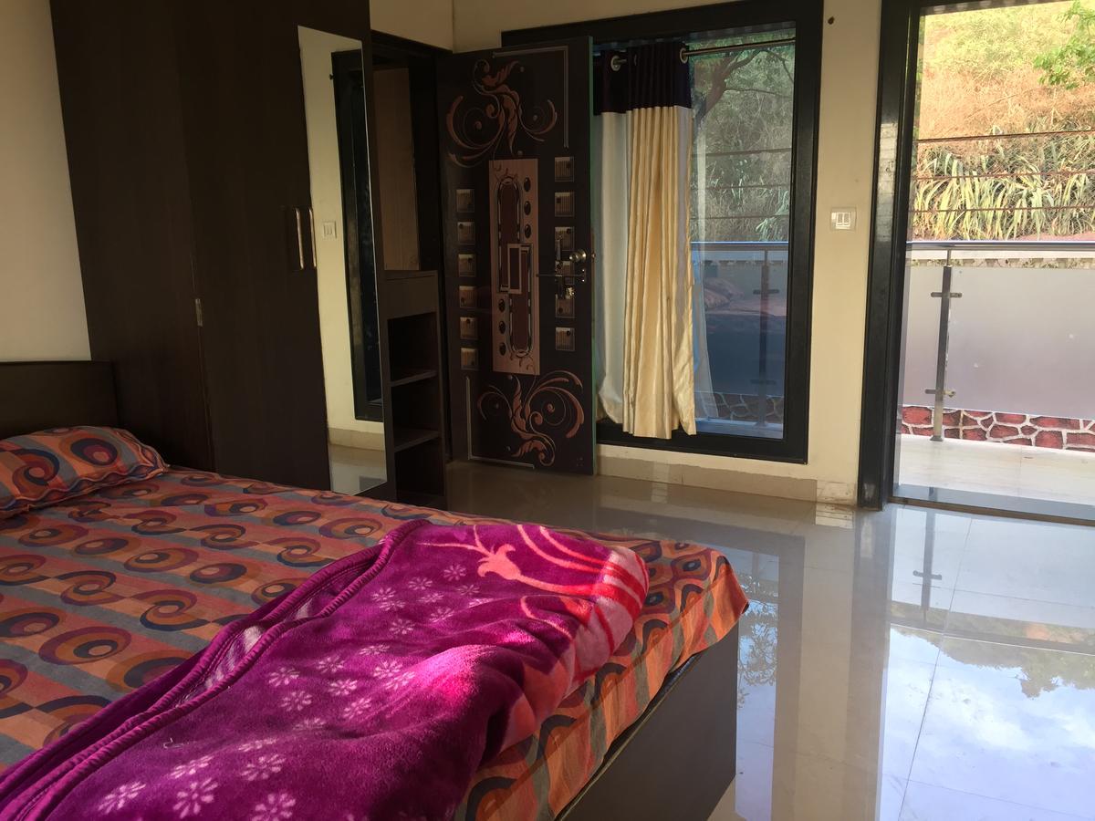 Malhar Bungalow Panchgani Extérieur photo