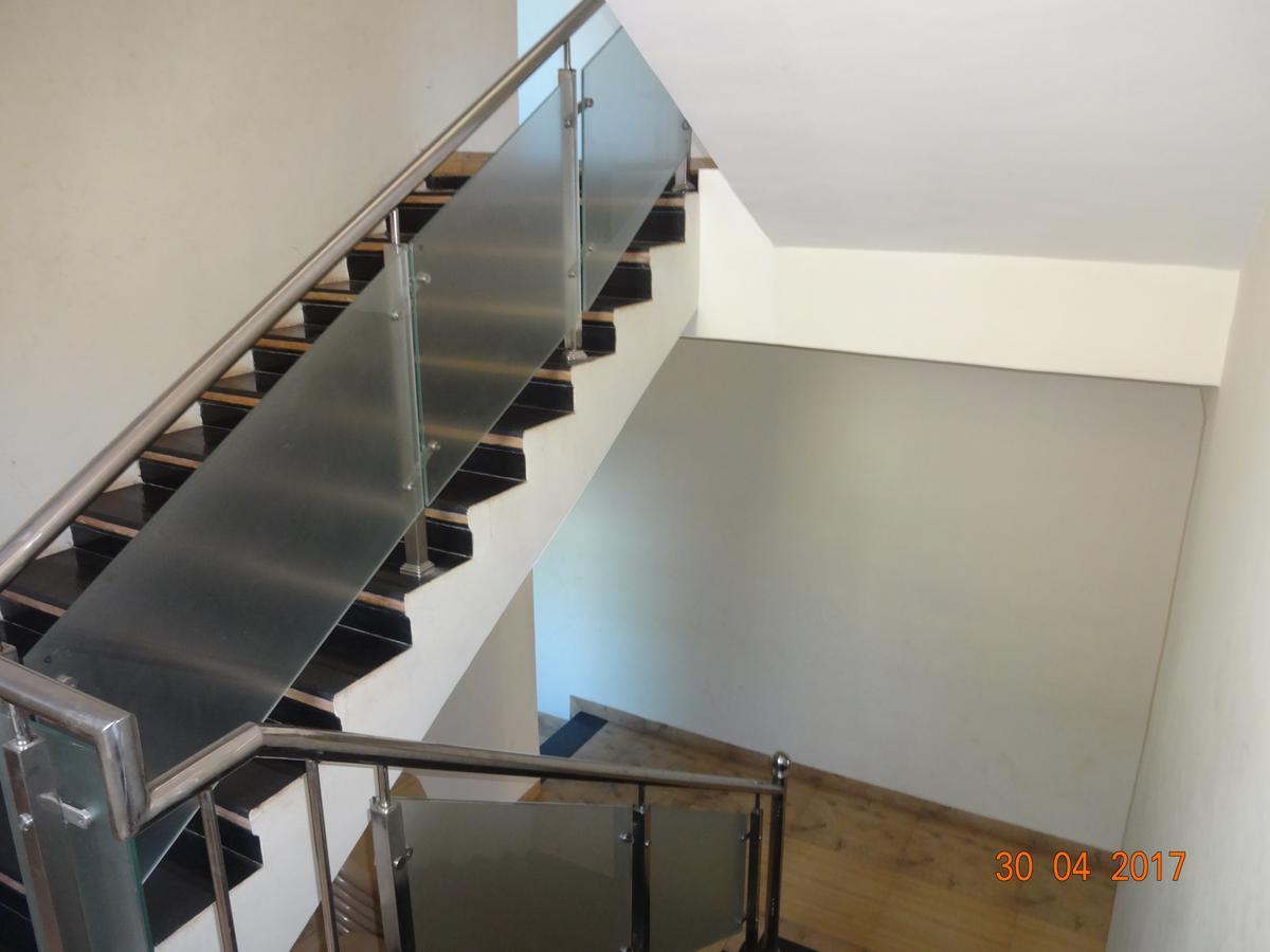 Malhar Bungalow Panchgani Extérieur photo