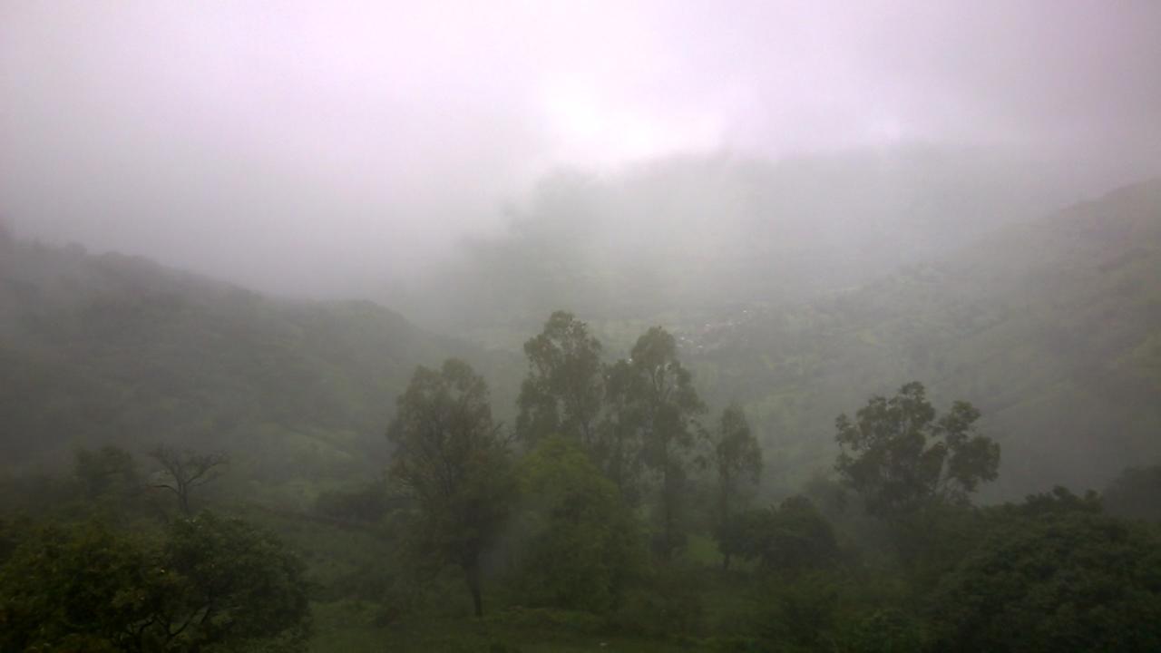 Malhar Bungalow Panchgani Extérieur photo