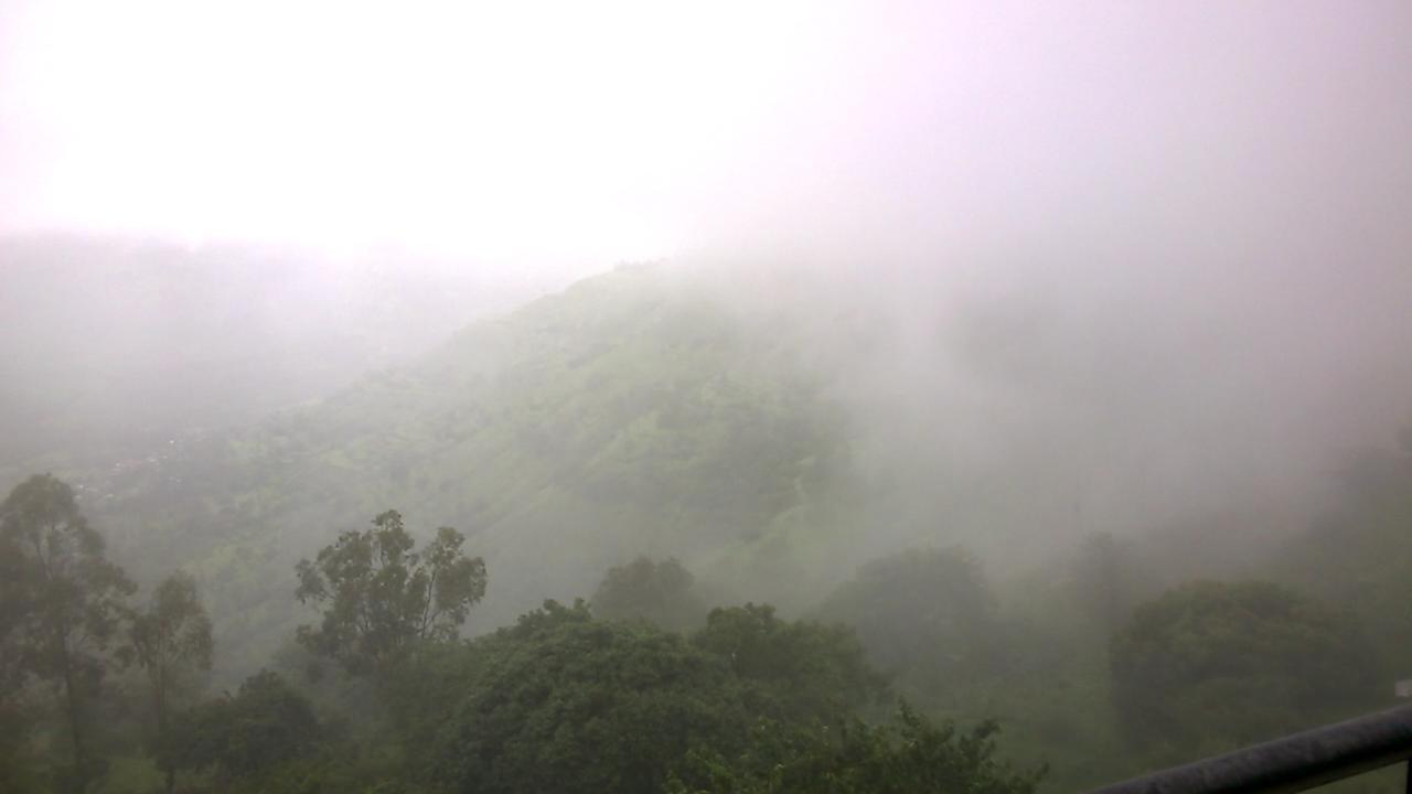 Malhar Bungalow Panchgani Extérieur photo