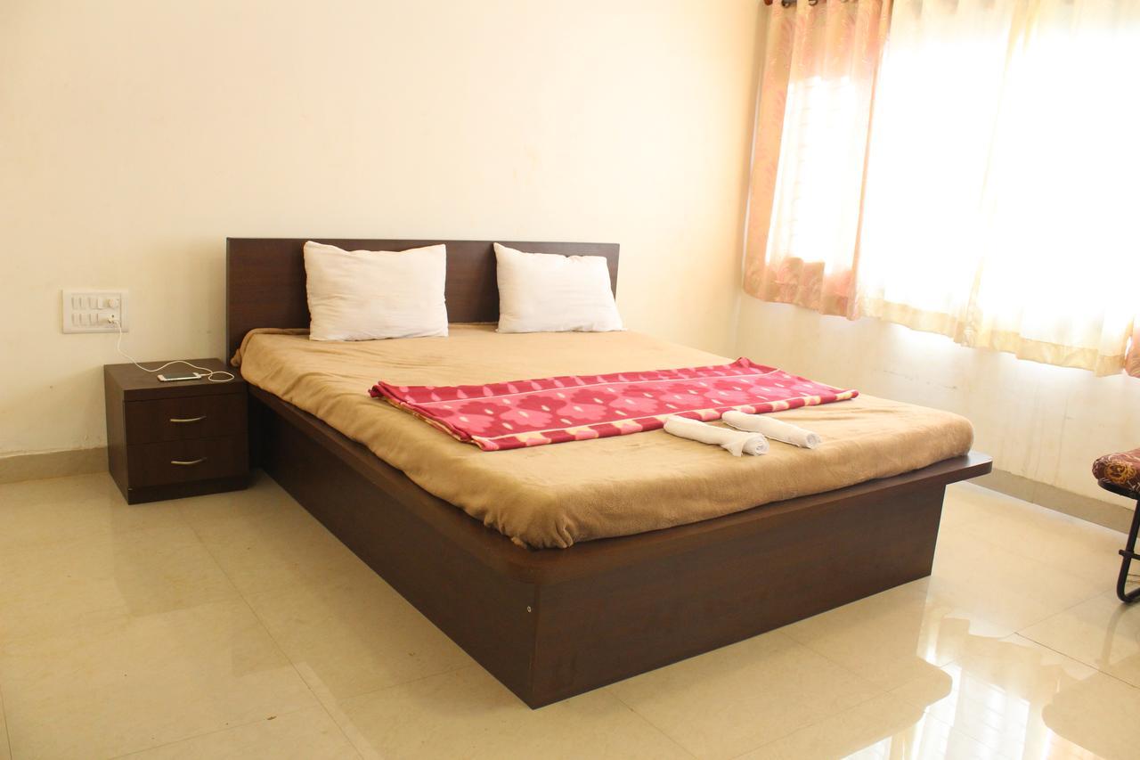 Malhar Bungalow Panchgani Extérieur photo