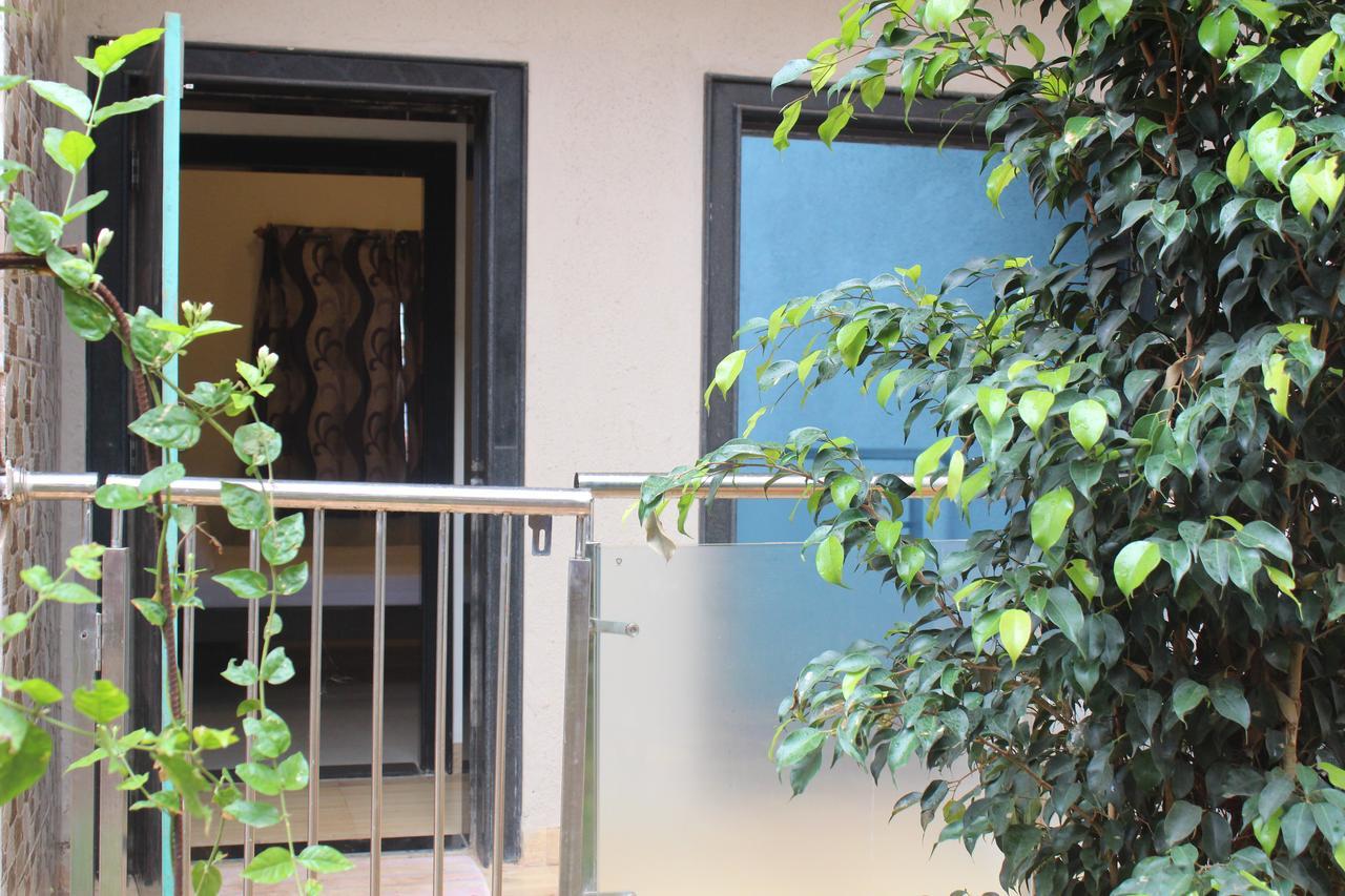 Malhar Bungalow Panchgani Extérieur photo