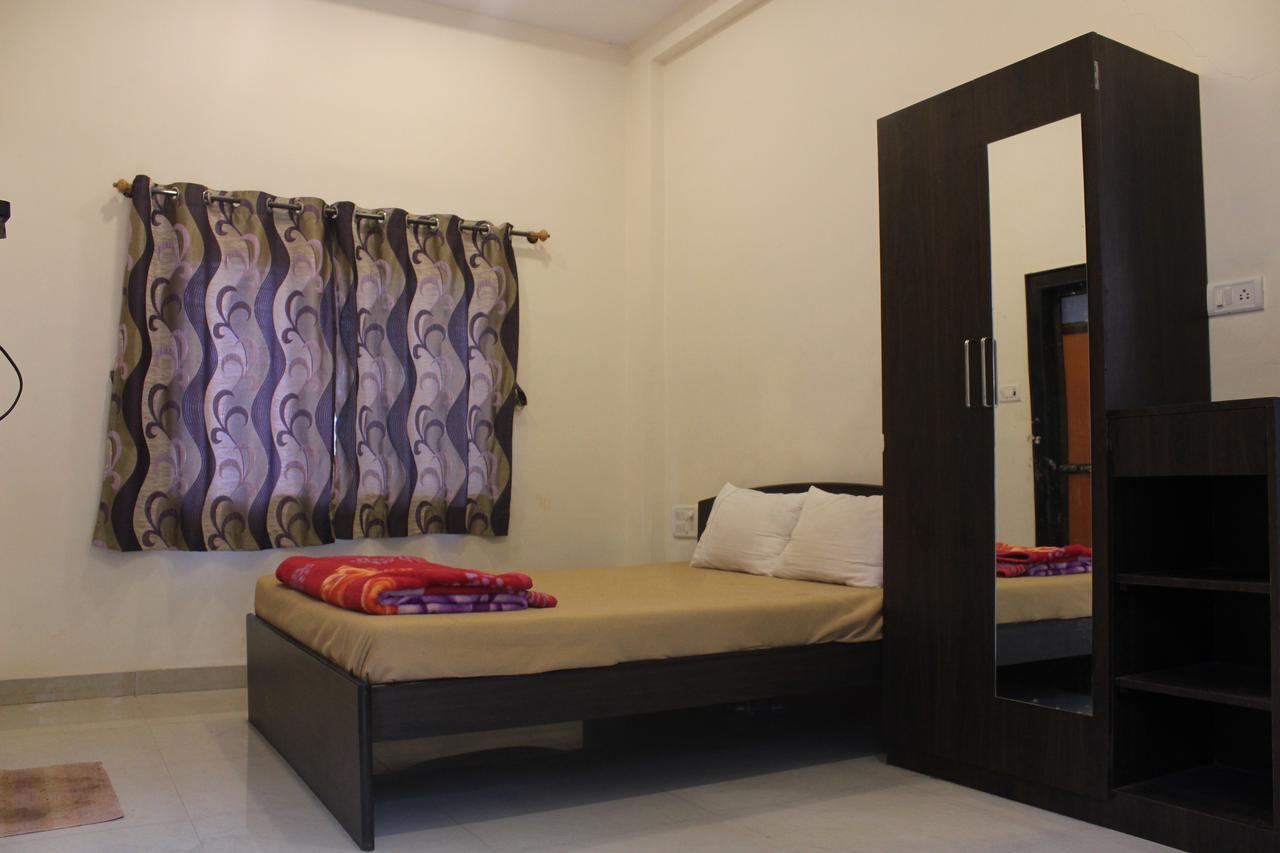 Malhar Bungalow Panchgani Extérieur photo