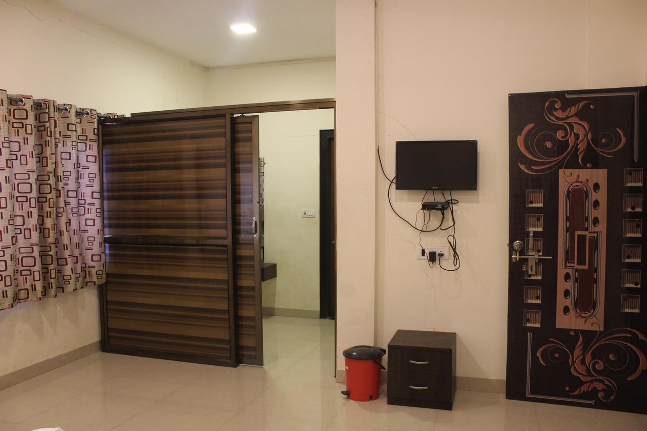 Malhar Bungalow Panchgani Extérieur photo